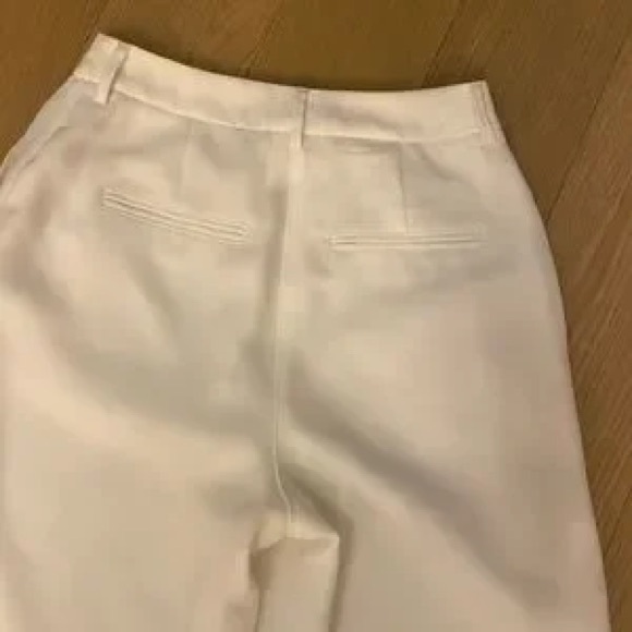 Beautiful White Trousers - Picture 3 of 3
